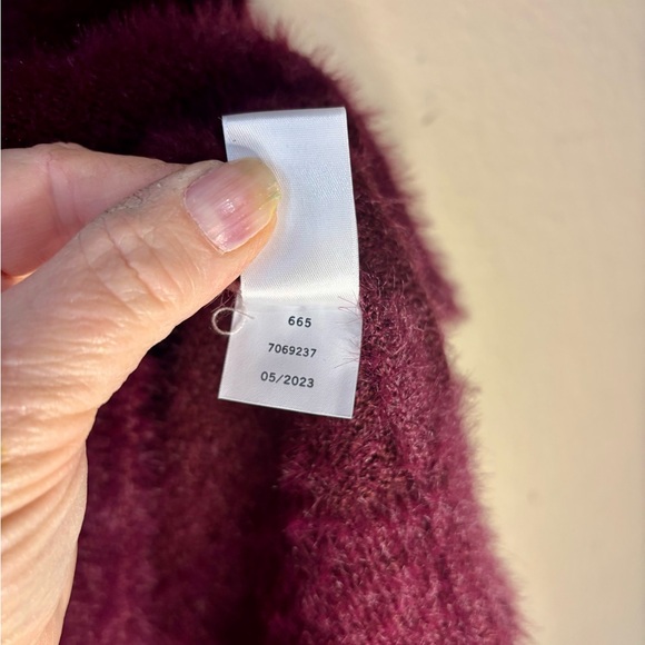 CeCe WOMEN'S SHORT-SLEEVE MOCK-NECK EYELASH SWEATER IN WINE XL - Picture 6 of 9